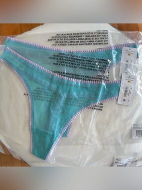 Pair NWT Sealed On Gossamer Mesh Hip G Thong Underwear Waterfall MED/LARGE